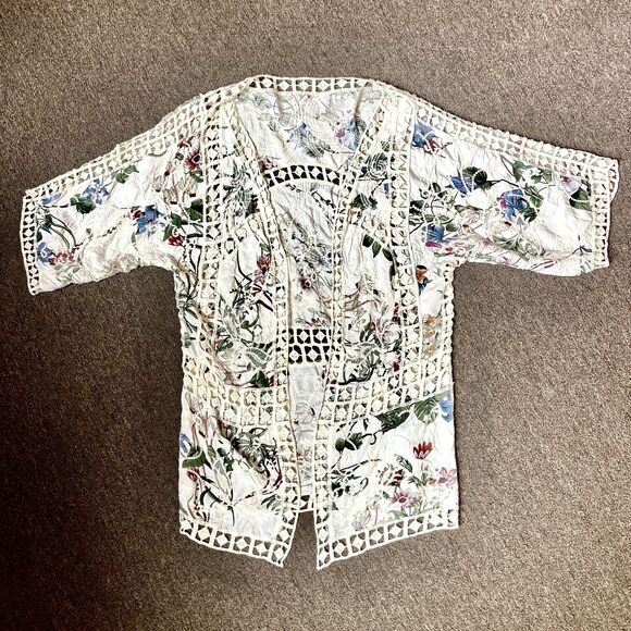 NWT Kimono/Cover Up One Size Embroidered/Crochet Beautiful Print/Colors Cruise - Picture 3 of 16